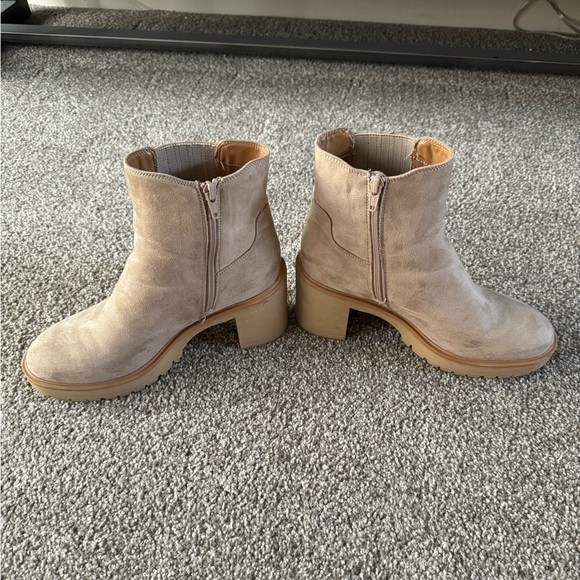 Universal Thread Women's Katrina Boots - Picture 2 of 6